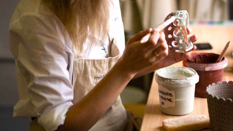 Glaze Drying Times: How Long Should Glaze Dry Before Firing?